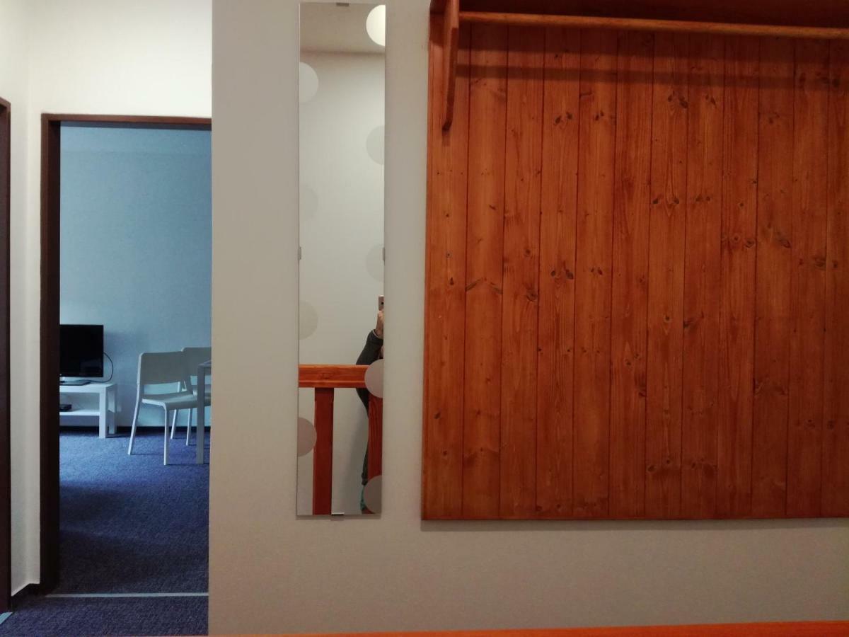 Apartman Prefa Benesov nad Ploucnici Eksteriør billede